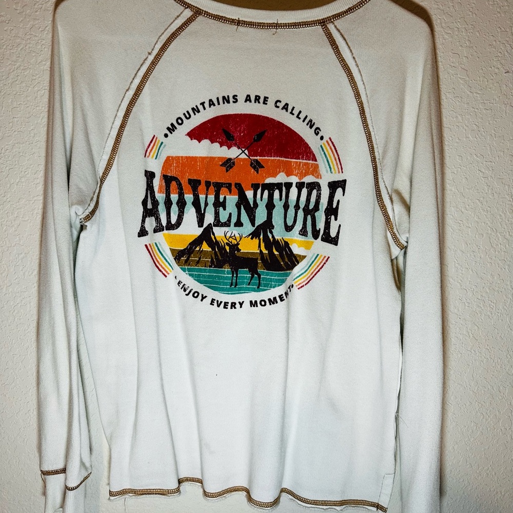 Maurice’s light weight sweatshirt